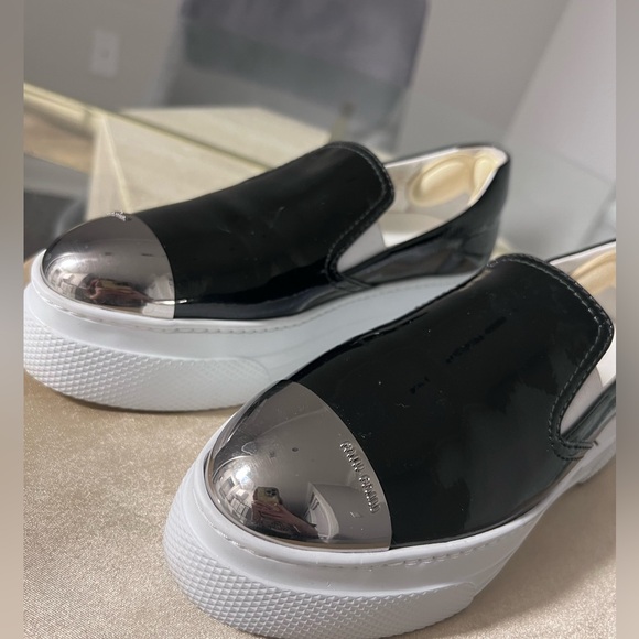 MIU MIU PATENT LEATHER PLATFORMS SHOES - Picture 5 of 7